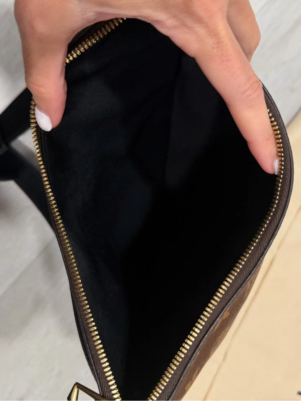 Louis Vuitton Monogram in Brown and Black. Odeon MM. Excellent condition.